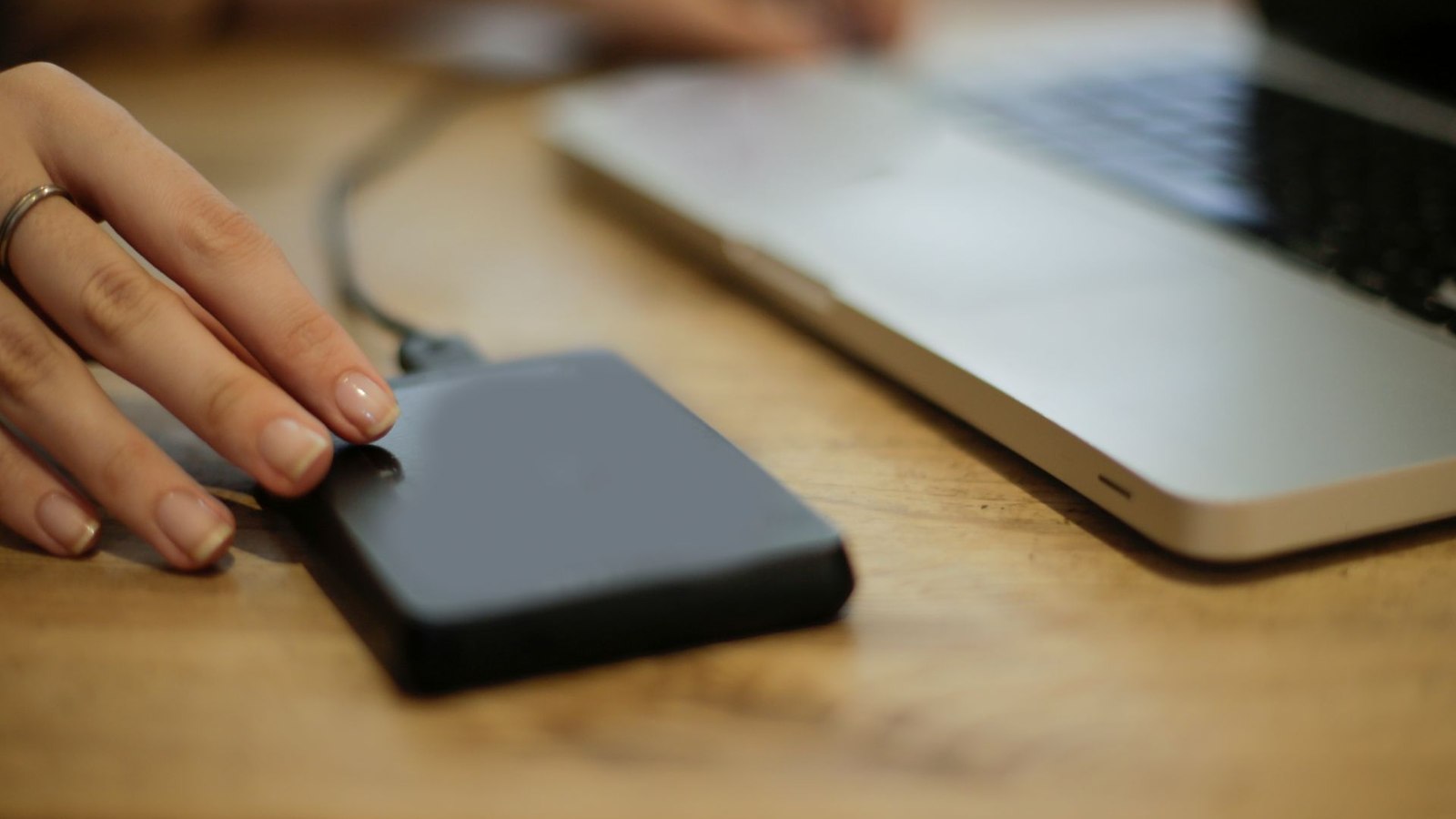 Prihodi NAND industrije snažno rastu: kako usporediti SSD-ove bez zabune